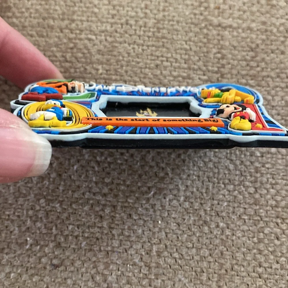 💎Disney World 2001 Mickey Magnetic Photo Frame💎